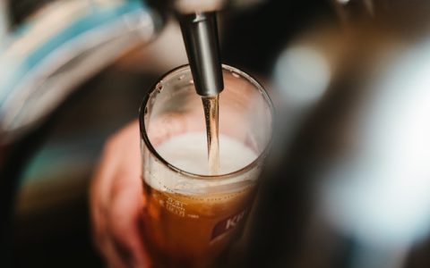 尼爾森：中國的白酒市場從渠道驅(qū)動轉(zhuǎn)型為消費驅(qū)動